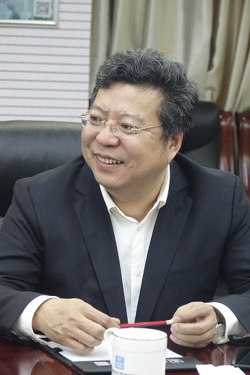 王军 